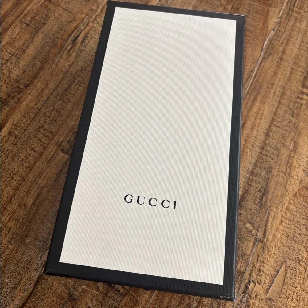 Red Gucci Signature Slides sz 39 - Picture 2 of 7